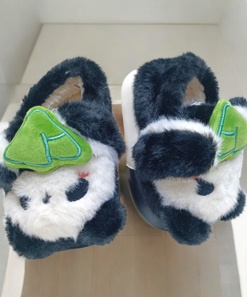 Pantufla Infantil de Panda con Hojita Mod. 0520