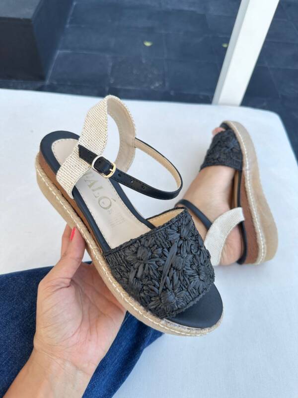 Alpargata Yute con Diseño de Flor Negra Mod. 04 0722