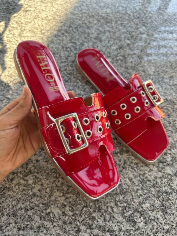 Sandalias Rojas con Hebilla Mod. 18 0350