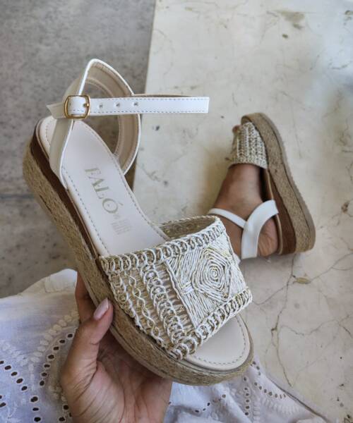 Alpargatas Abiertas con Chinela Latte Mod. 04 0780