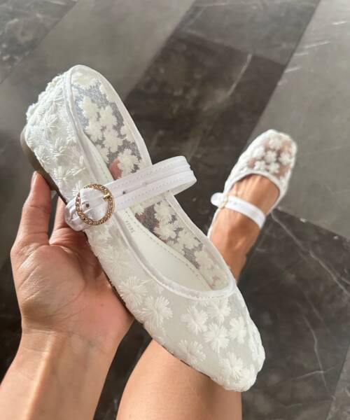 Valerina Blanca Floral: Dulzura y Elegancia Pura Mod. 04 0900