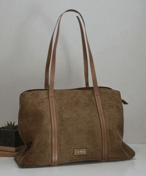 Estilo que Ilumina: Bolso en Gamuza Melle, el Toque de Calidez MOD.010 0607