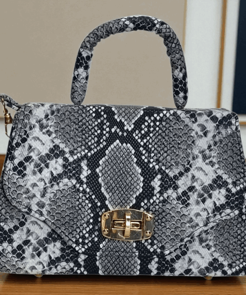 Elegancia Salvaje en Gris: Bolso Estilo Pitón para Mujeres con Estilo MOD. 06 1014