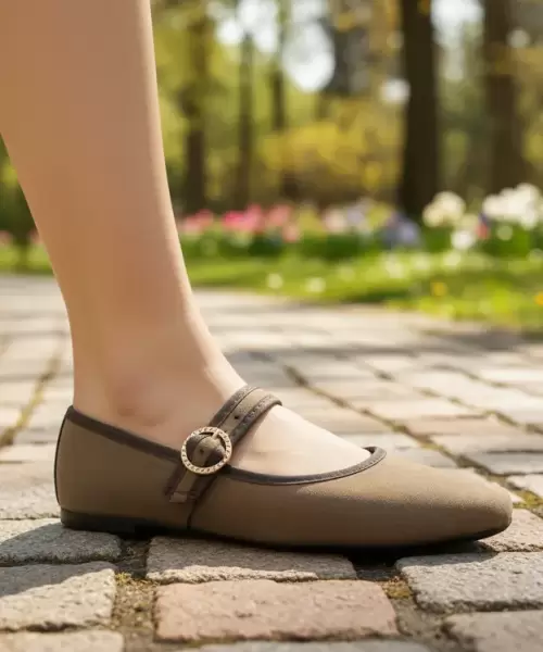 Valerina Ferrero con Hebilla Dorada Mod. 04 0900