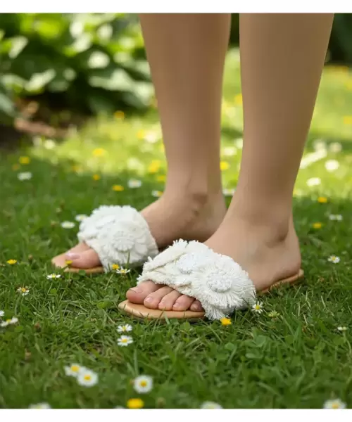 Sandalia color Beige con Flores Mod. 17 0110