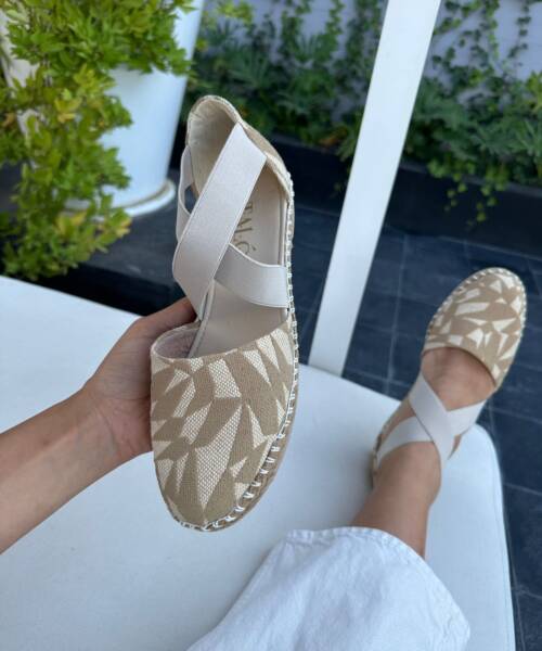 Alpargatas con Diseño de Triángulos Kaky Mod. 04 0100