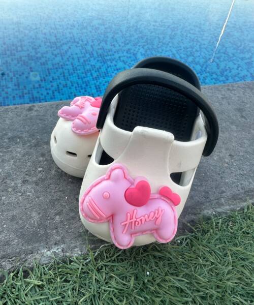 Sandalias Beige de Plástico para Niñas Mod. 26 0602