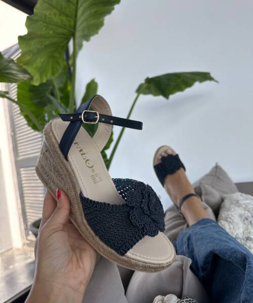 Alpargatas con Chinela de Flores Azul Marino Mod. 04 9000