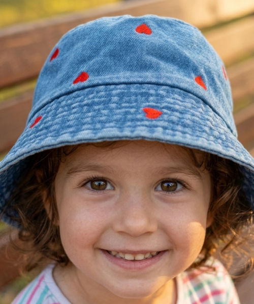 Sombrero Bucket Infantil Azul Claro con Corazones Mod. 10 0560