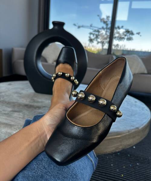 Valerinas con Tira de Estoperoles Forro de Piel Mod. 102 0155