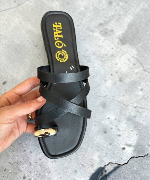 Sandalias Cruzadas Negras con Perla Oro Mod. 35 0539